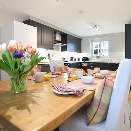 Holiday home 2 Bed In Oc-g0096 *