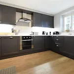 2 Bed In Oc-g0096