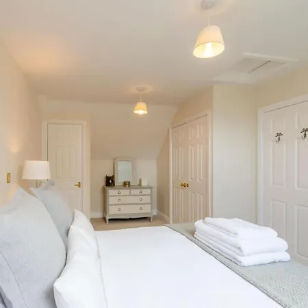 2 Bed In Oc-g0096 *